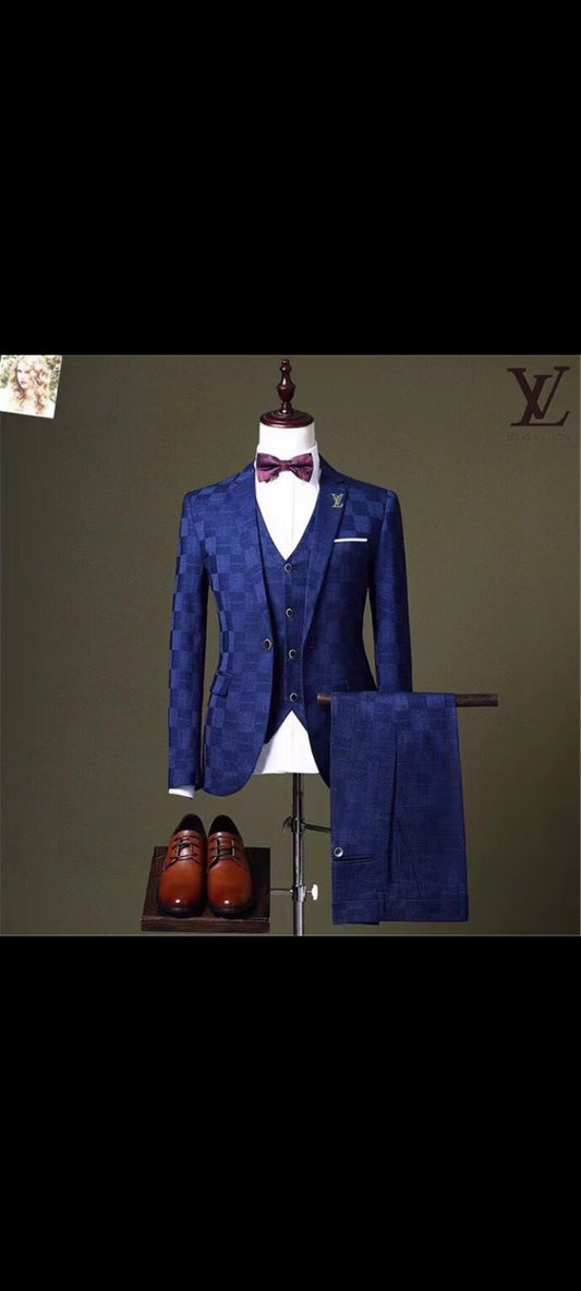 LV Suit